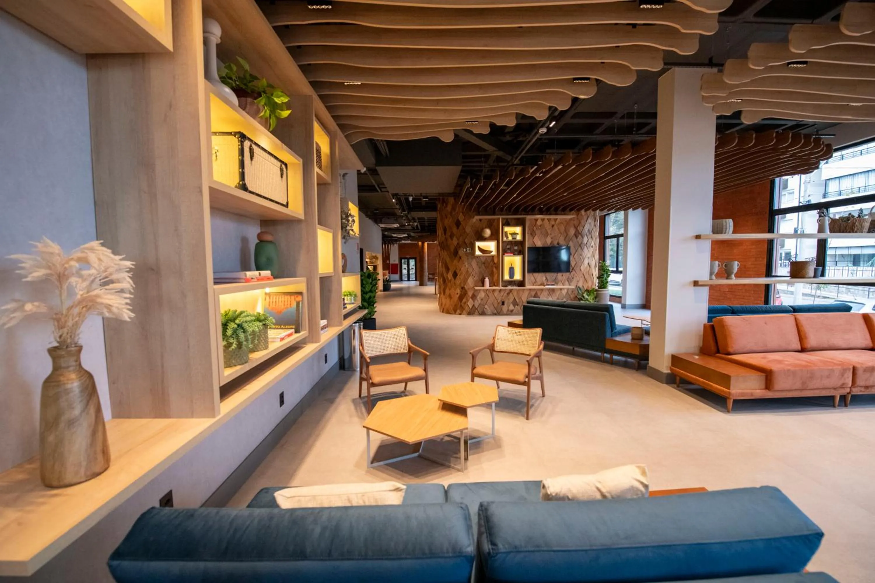 Living room in DoubleTree by Hilton Caracol Canela