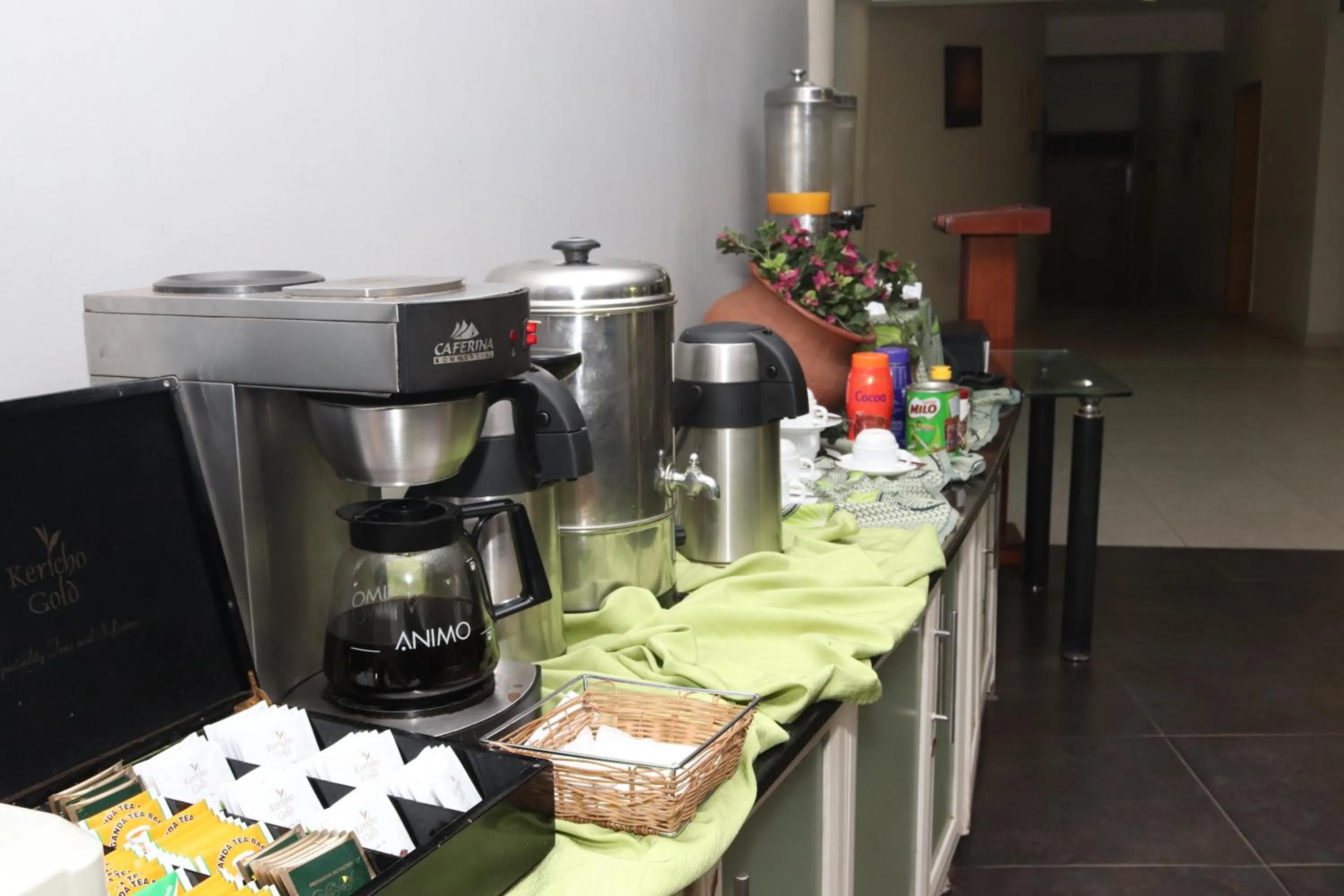 Breakfast in Metropole Hotel Kampala