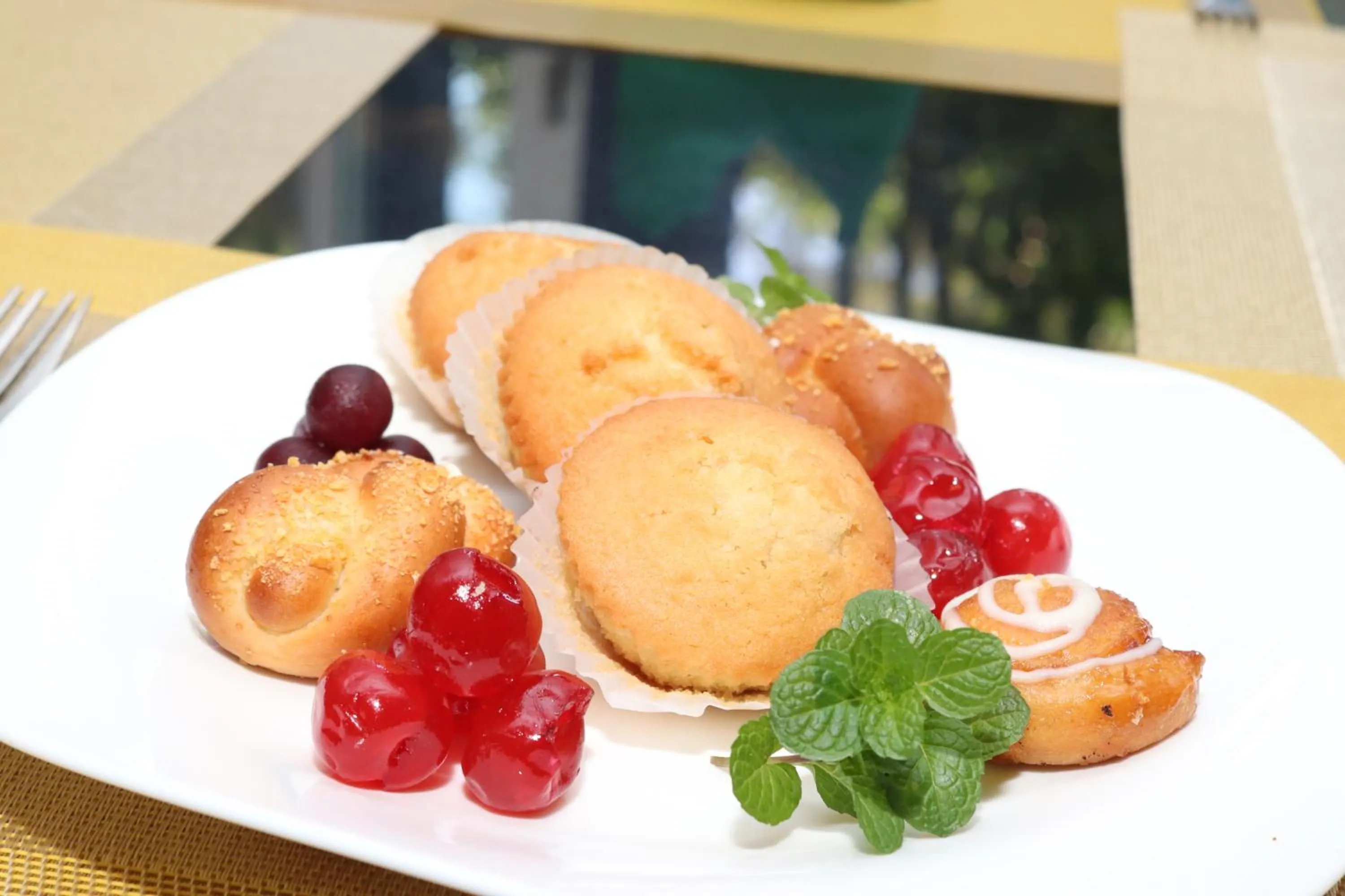 Breakfast in Metropole Hotel Kampala