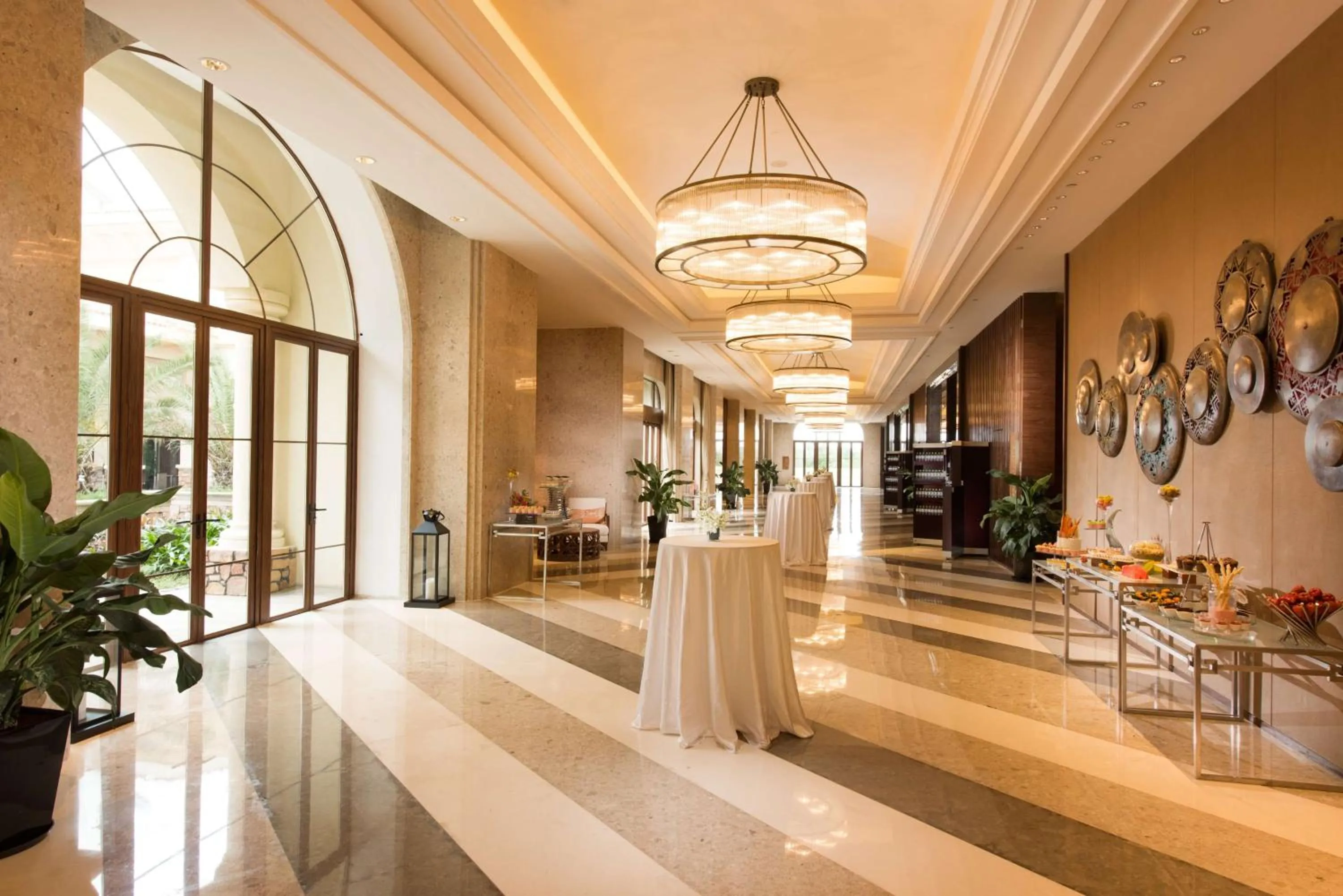 Meeting/conference room in DoubleTree by Hilton Haikou Chengmai