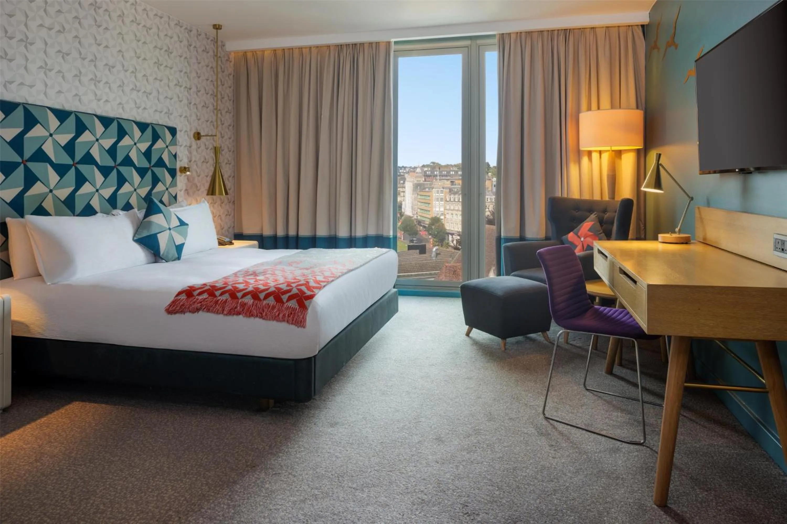 Bed in Hilton Bournemouth