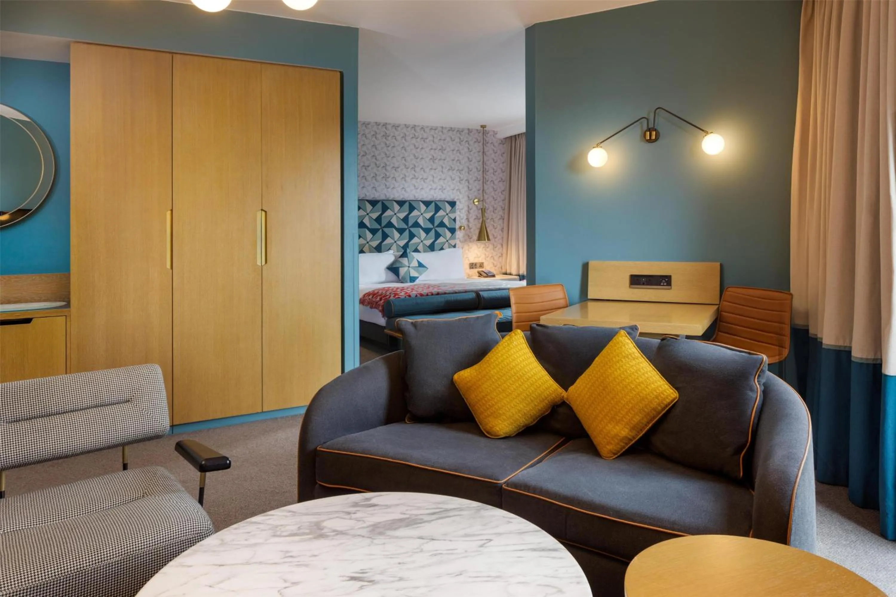 Living room in Hilton Bournemouth