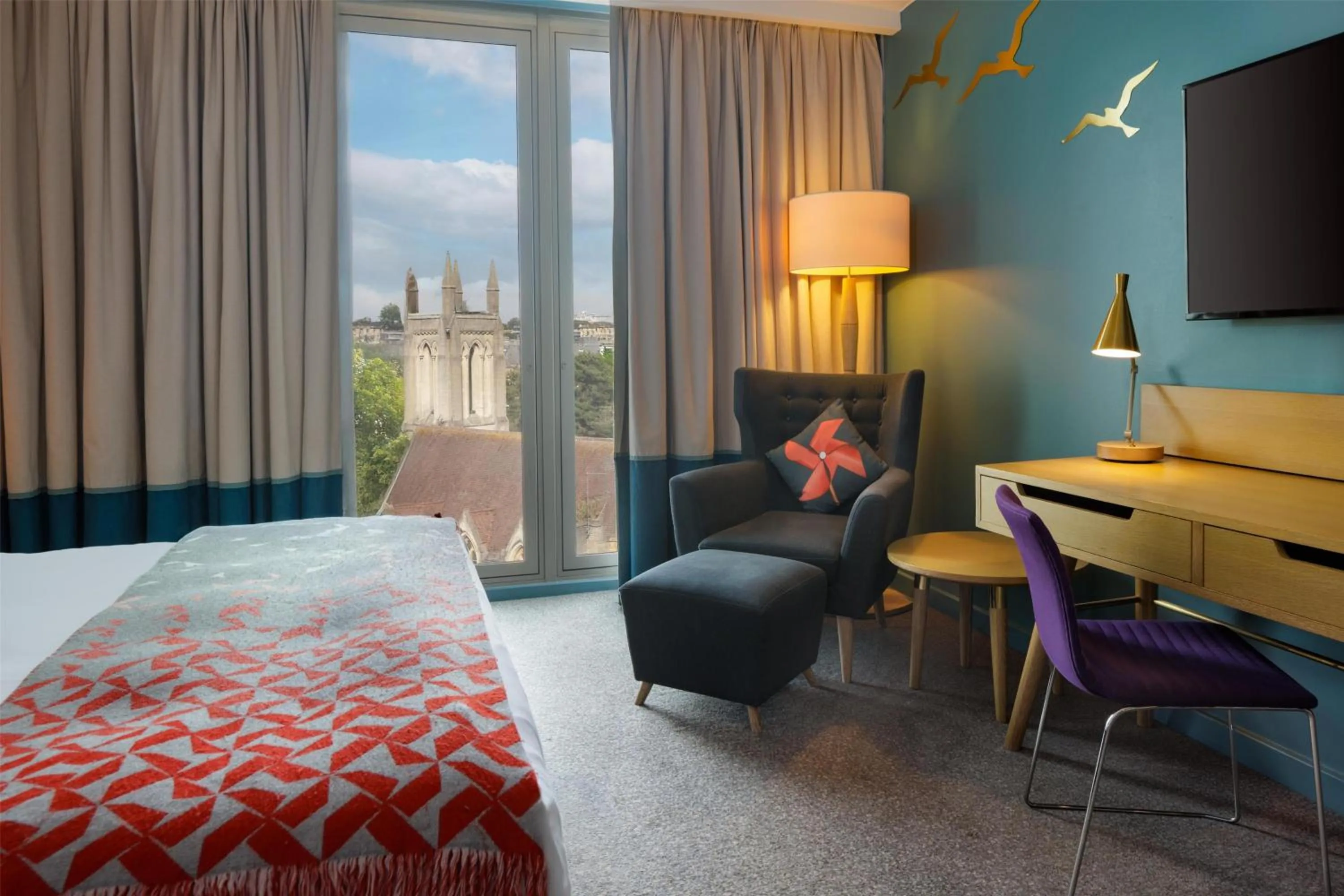 Bed in Hilton Bournemouth