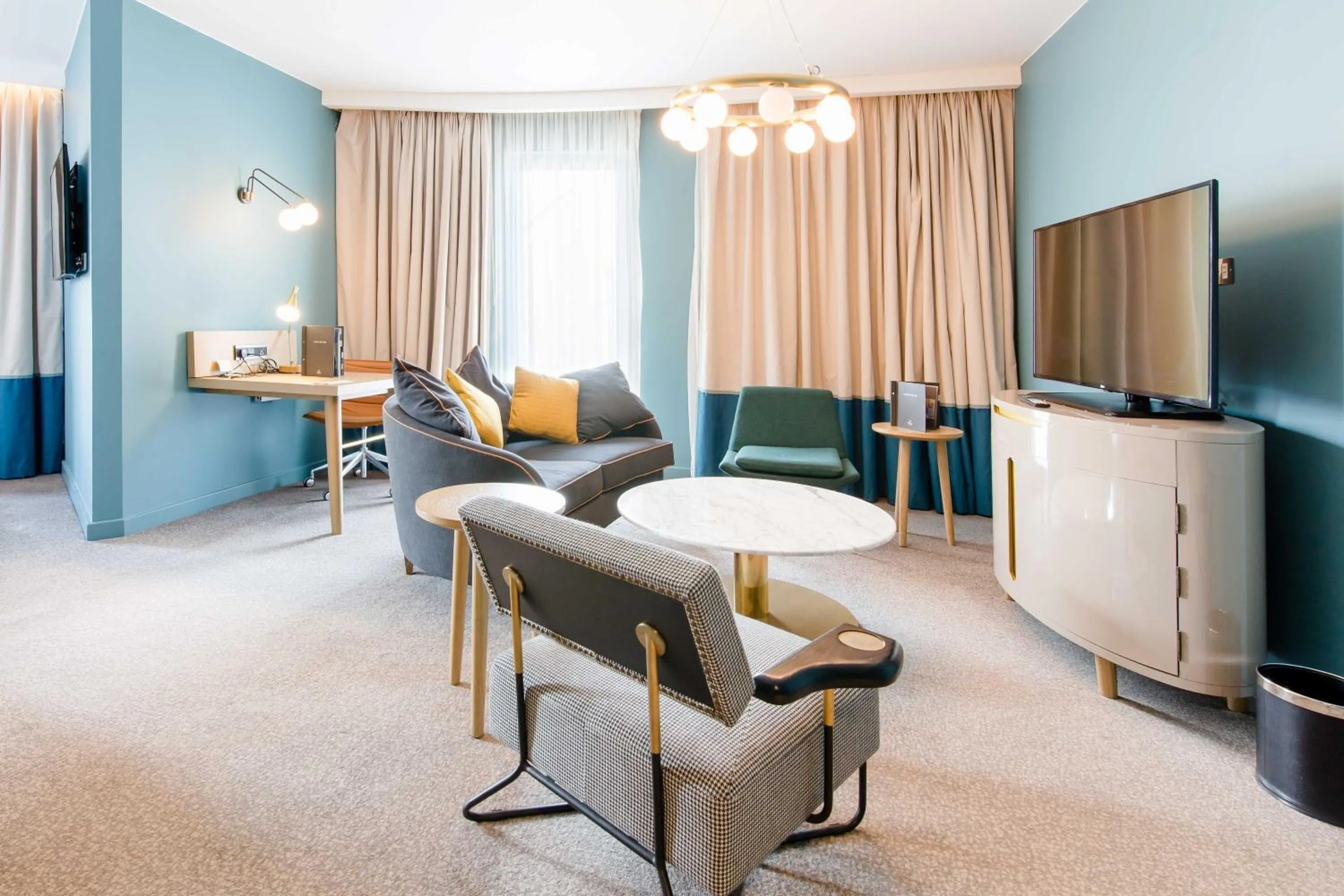 Bedroom in Hilton Bournemouth