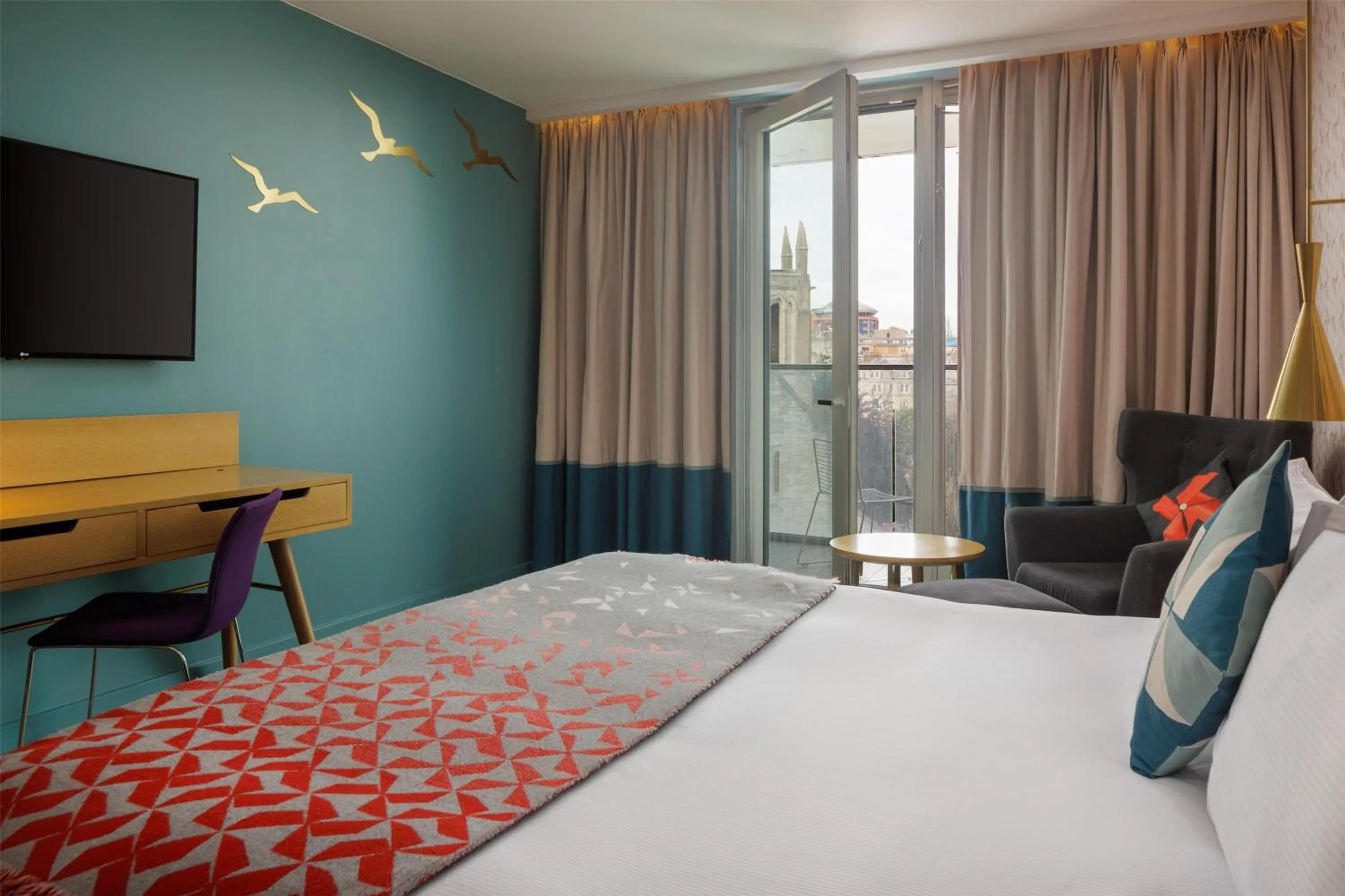 Bed in Hilton Bournemouth