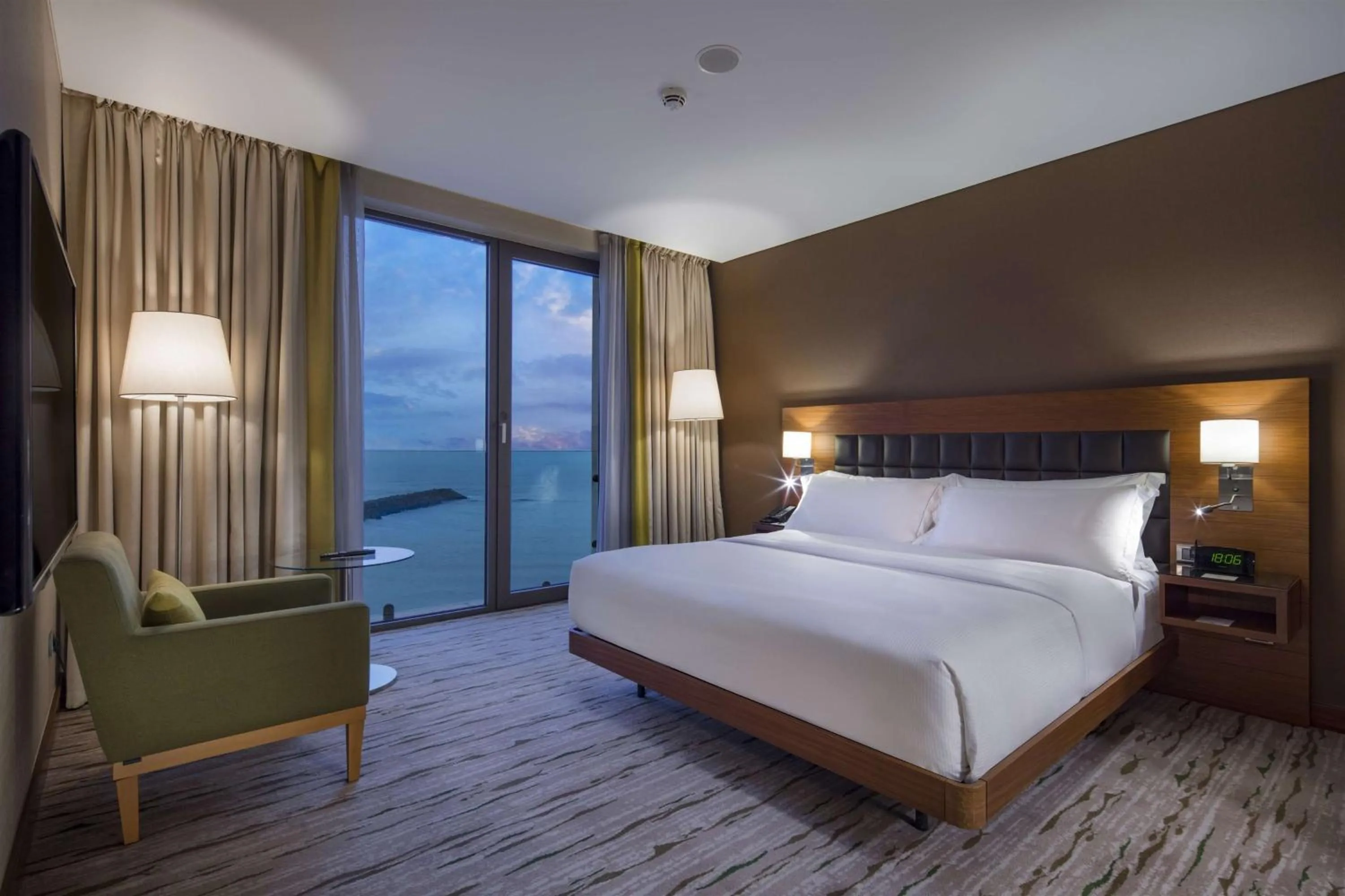 Bedroom, Bed in DoubleTree by Hilton Trabzon