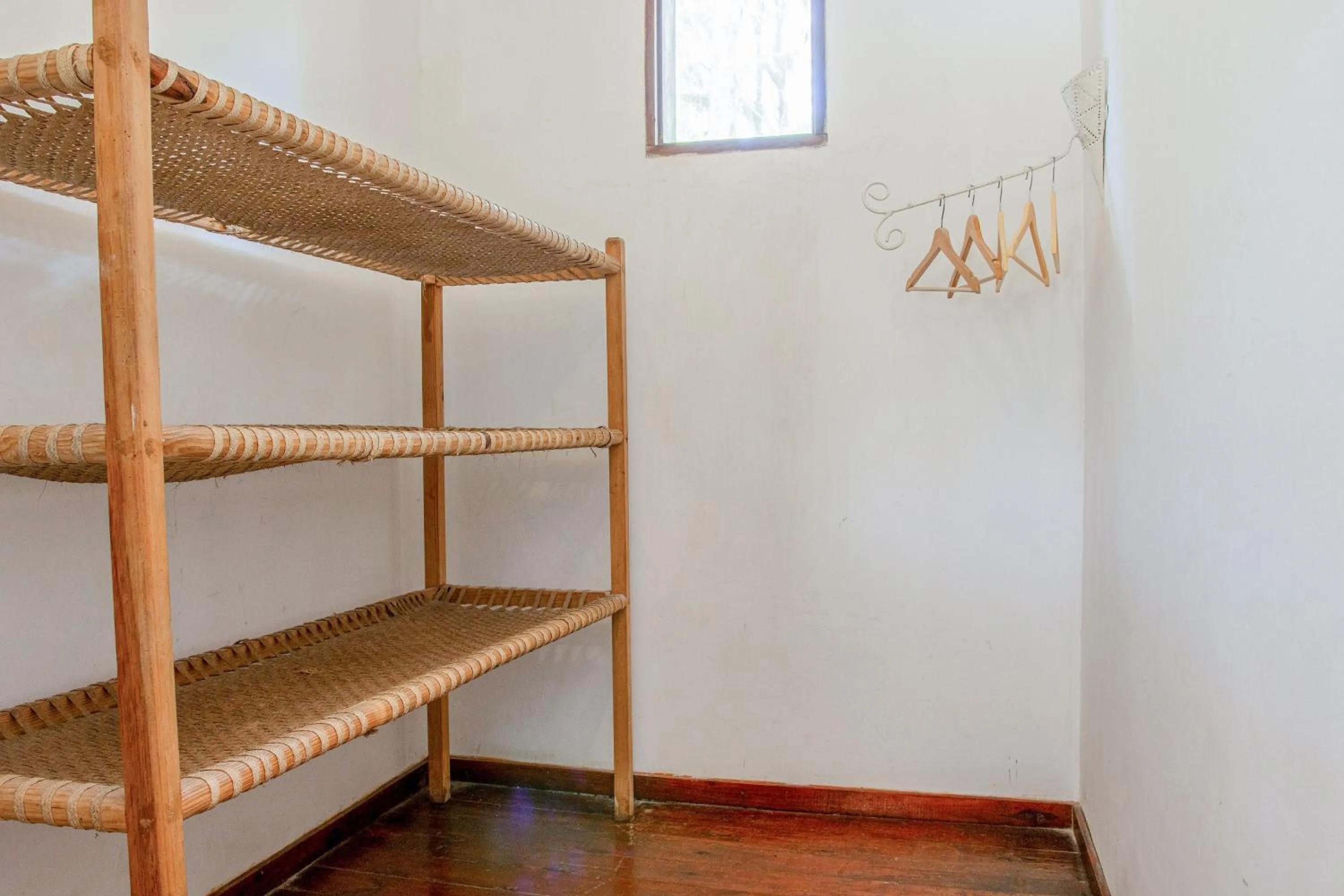 wardrobe in Hakuna Majiwe Beach Lodge