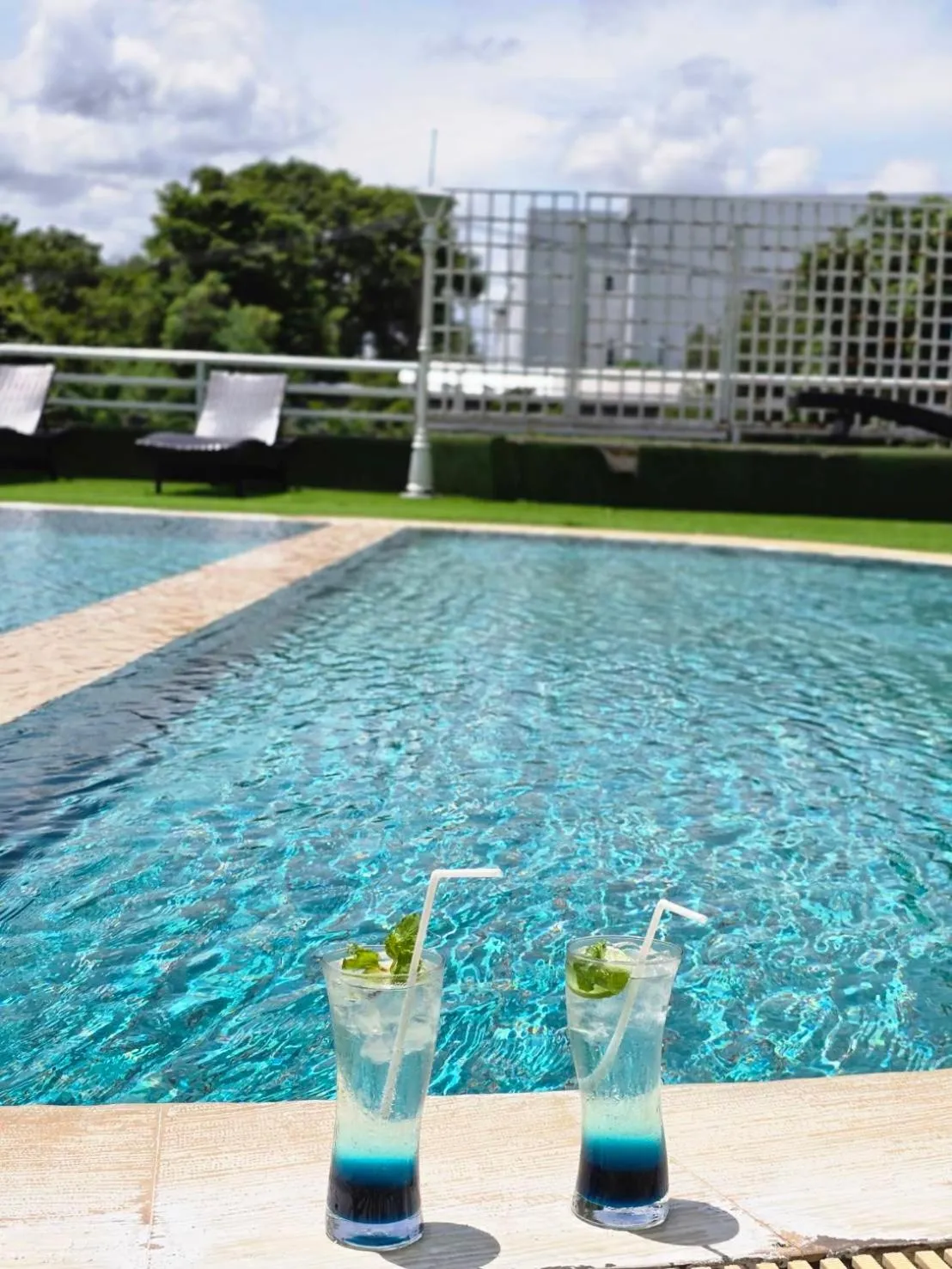 Swimming pool in First Pacific Cirrus