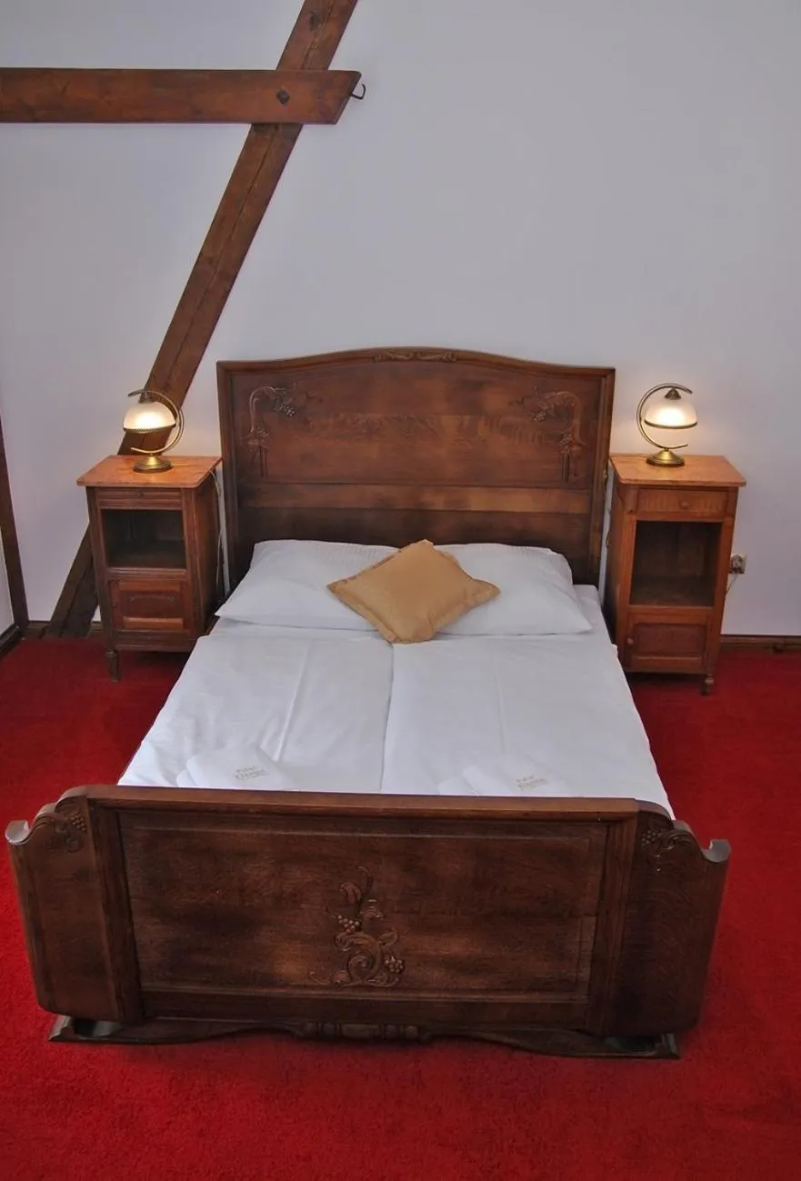 Bed in Pałac Kłanino