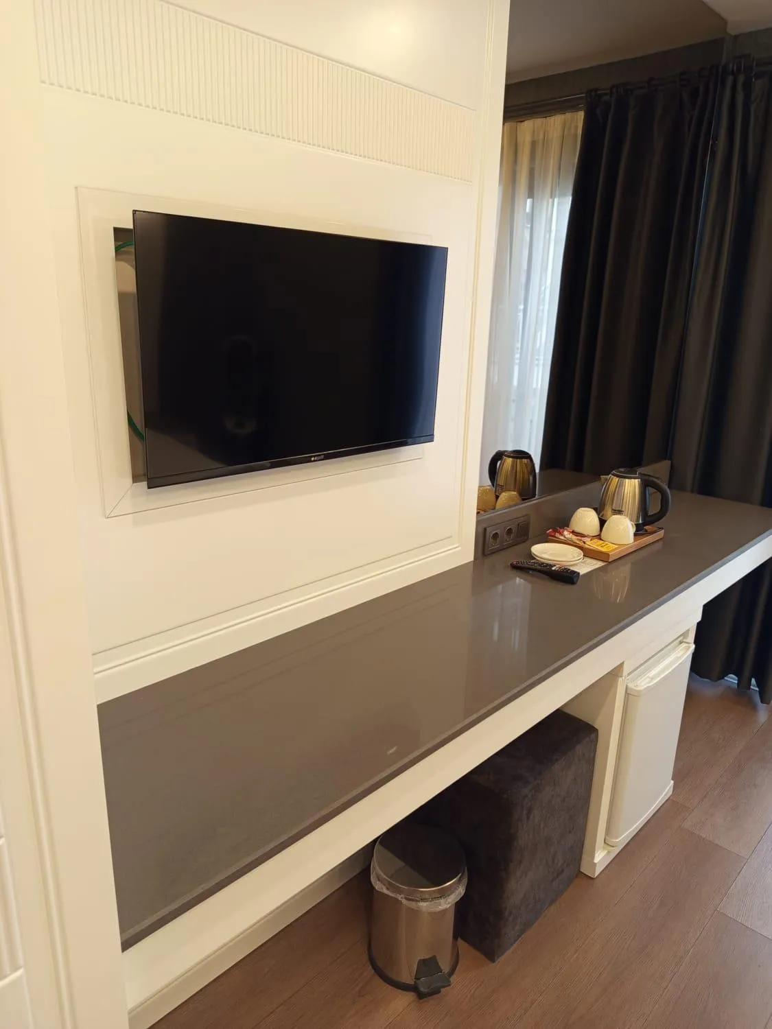 TV and multimedia in Ber Mai İnci Hotel Antalya