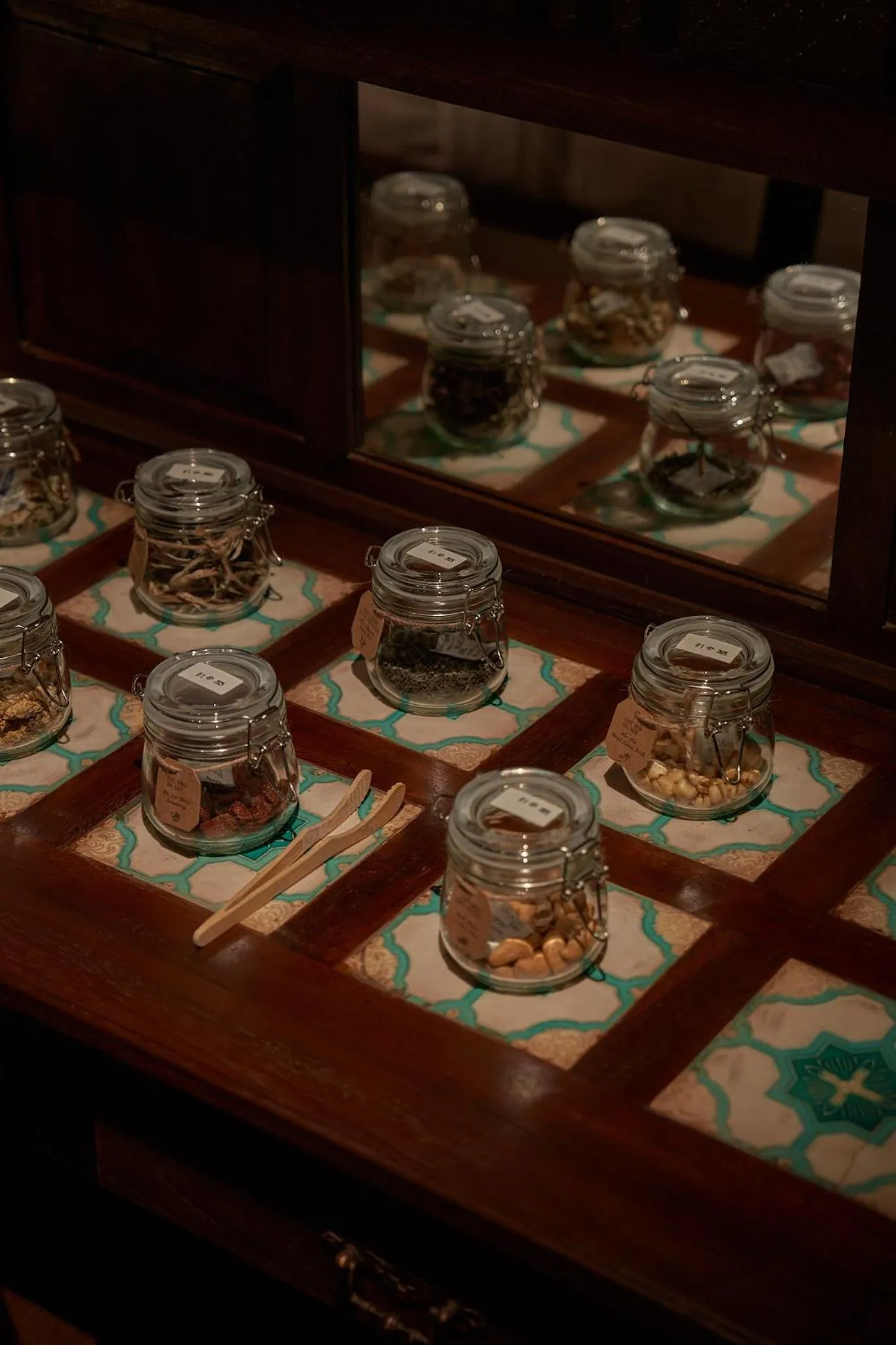 room service in Anima Saigon Boutique - Vietnamese Contemporary Art Hotel