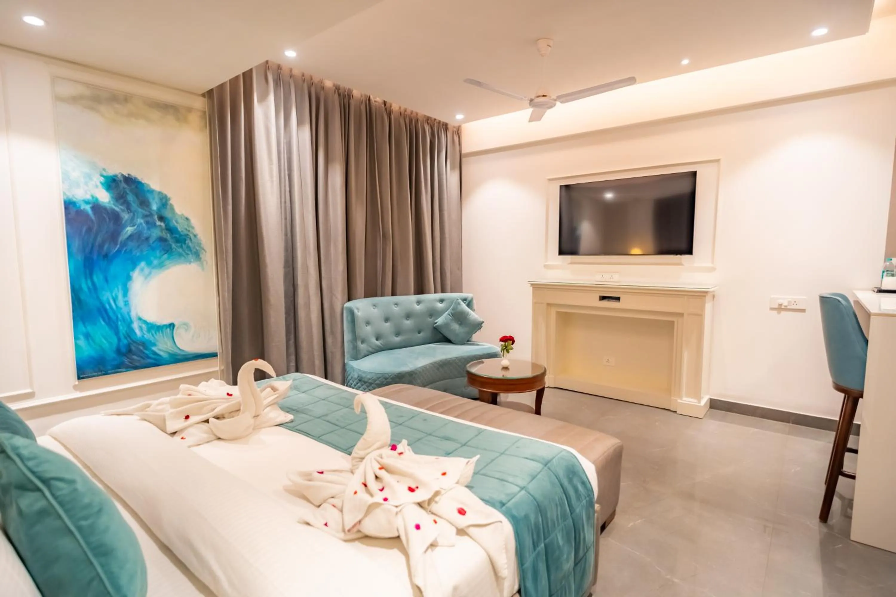 Bed in Hotel MJ Residency