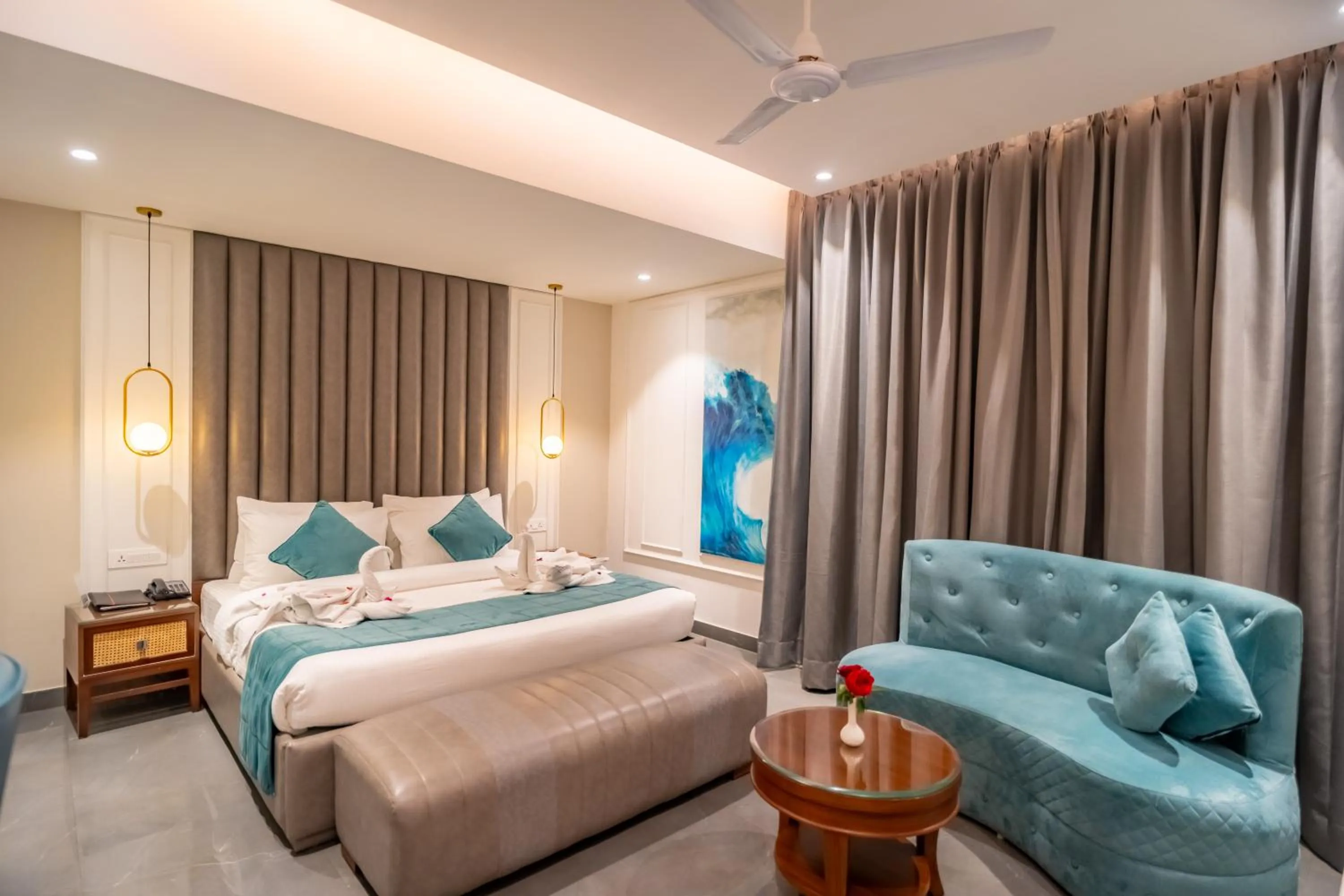 Bed in Hotel MJ Residency