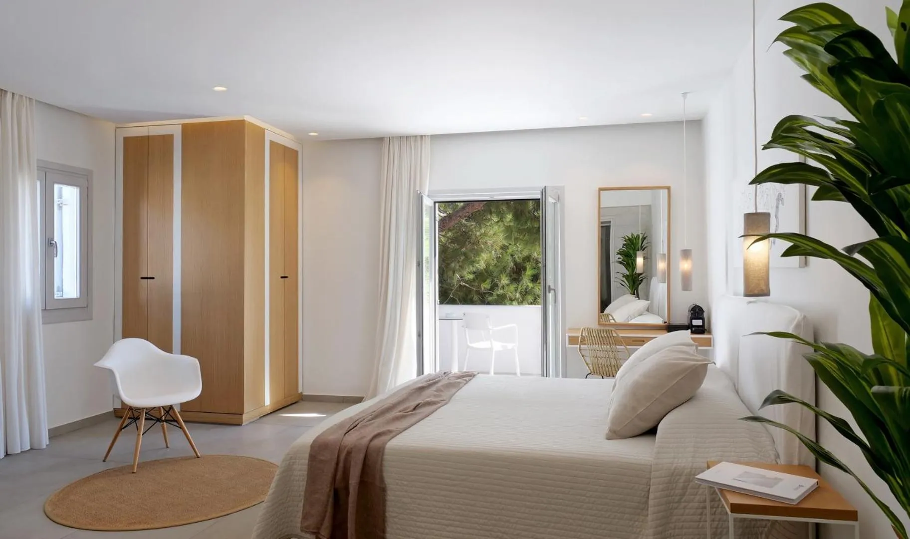 Junior Suite / Garden View in Andronikos Hotel