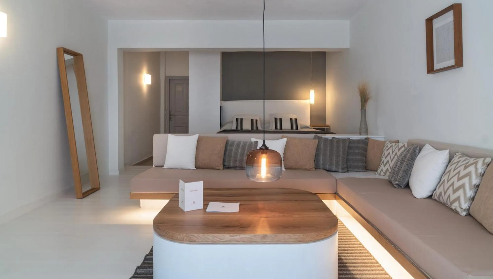 Bed in Andronikos Hotel