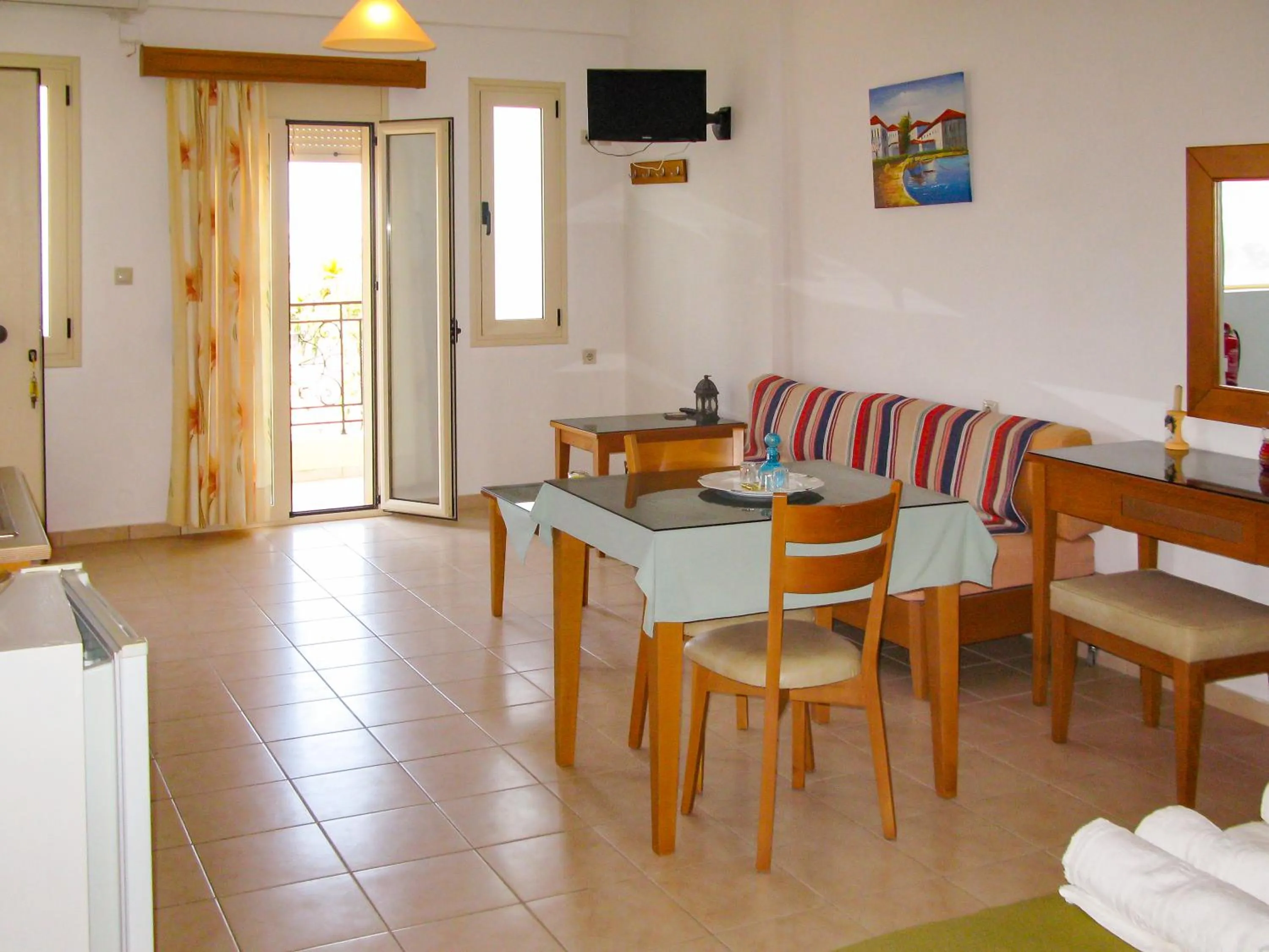 Seating area in Fotis Studios Apartments