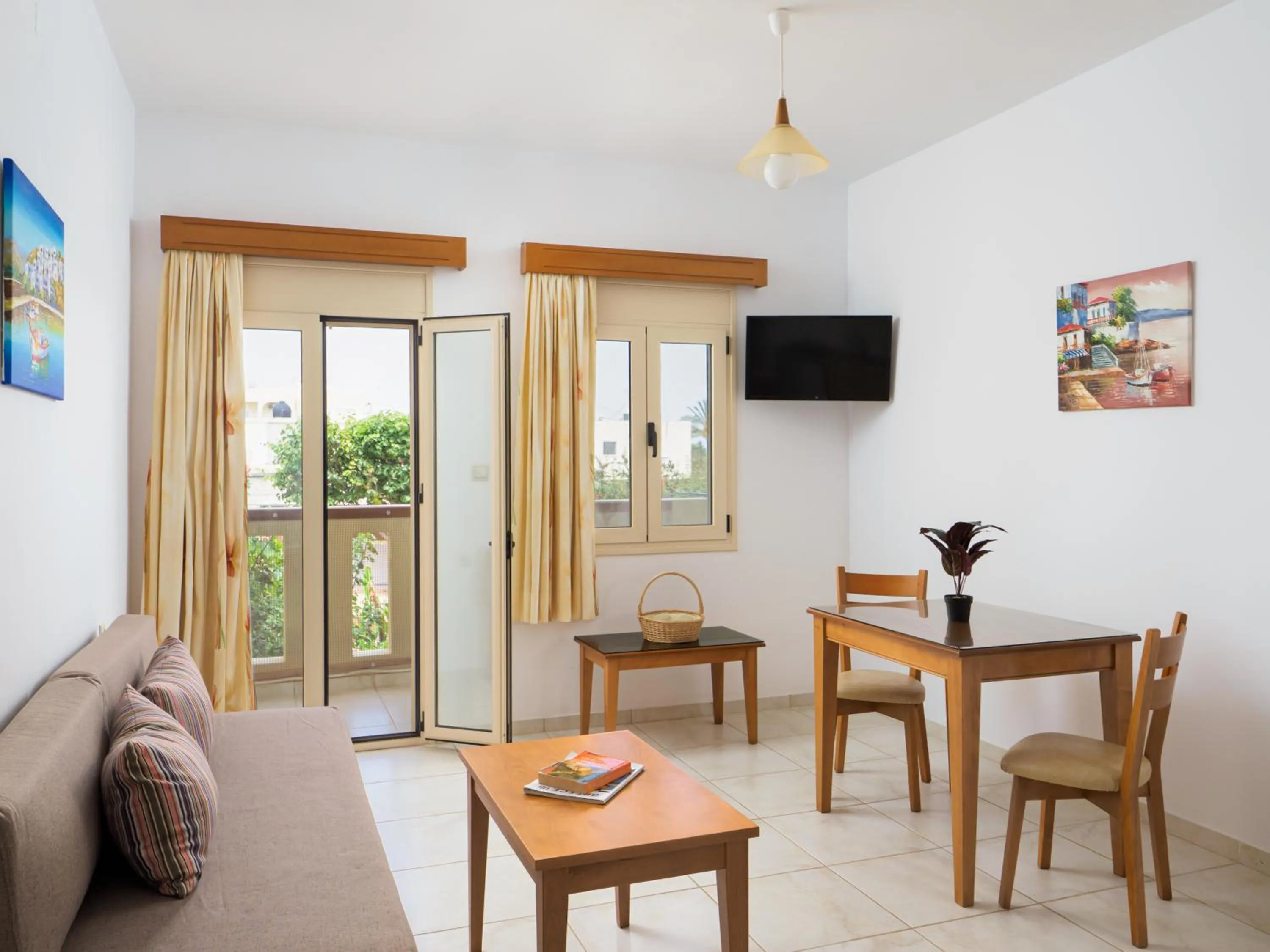 Seating area in Fotis Studios Apartments