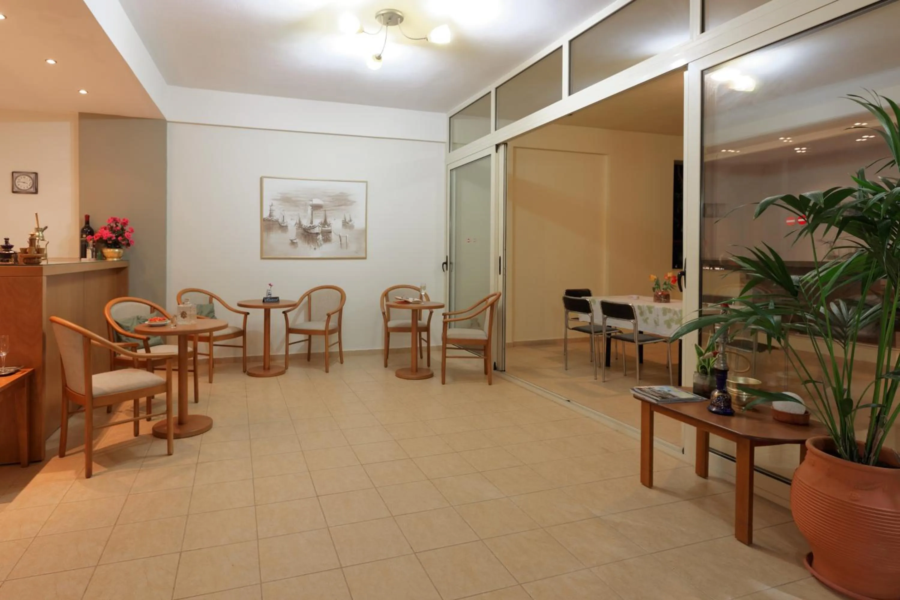 Seating area in Fotis Studios Apartments