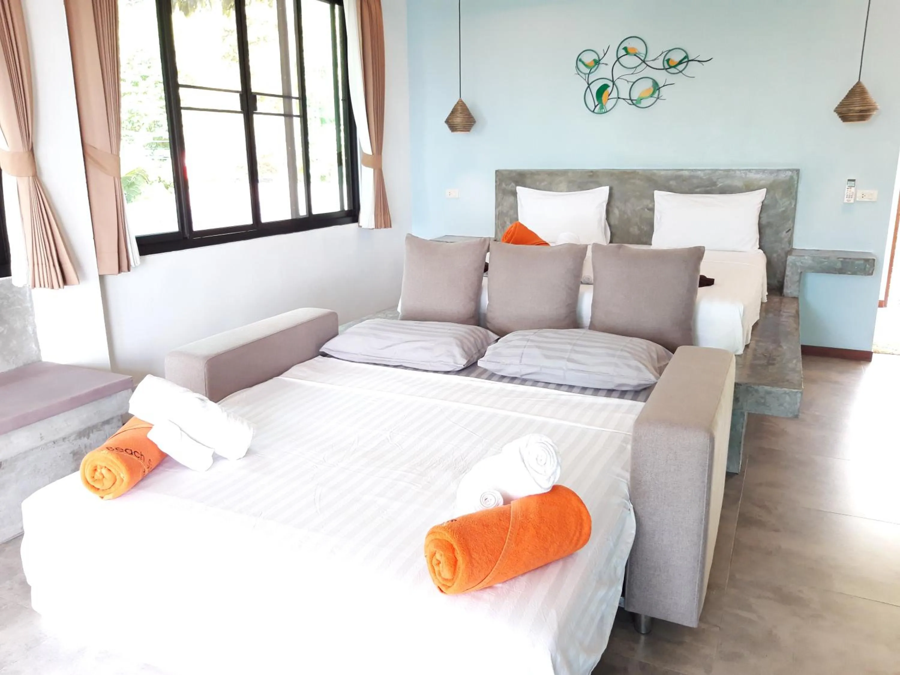 Photo of the whole room, Bed in Padel Phangan Suite
