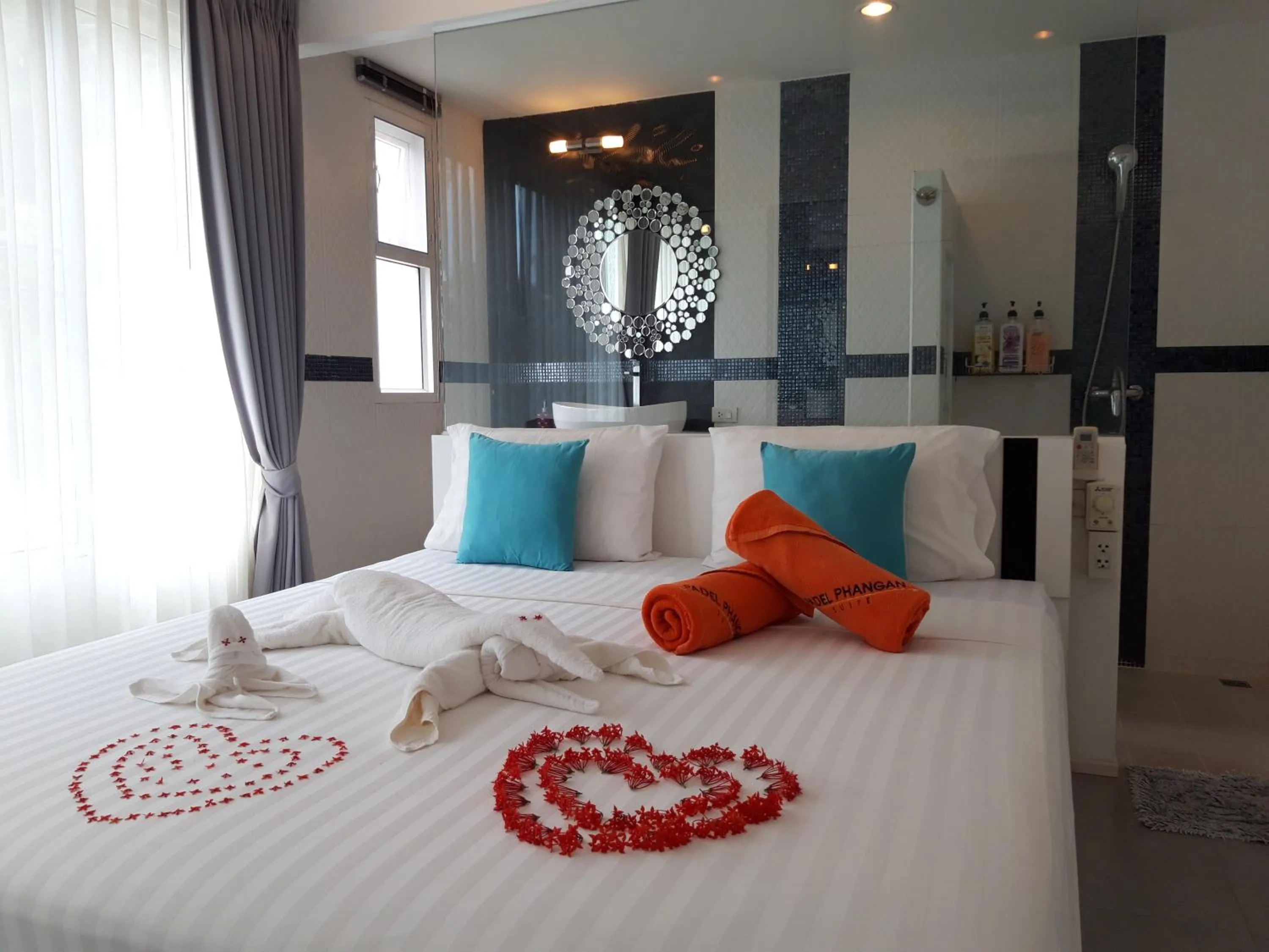 Bed in Padel Phangan Suite