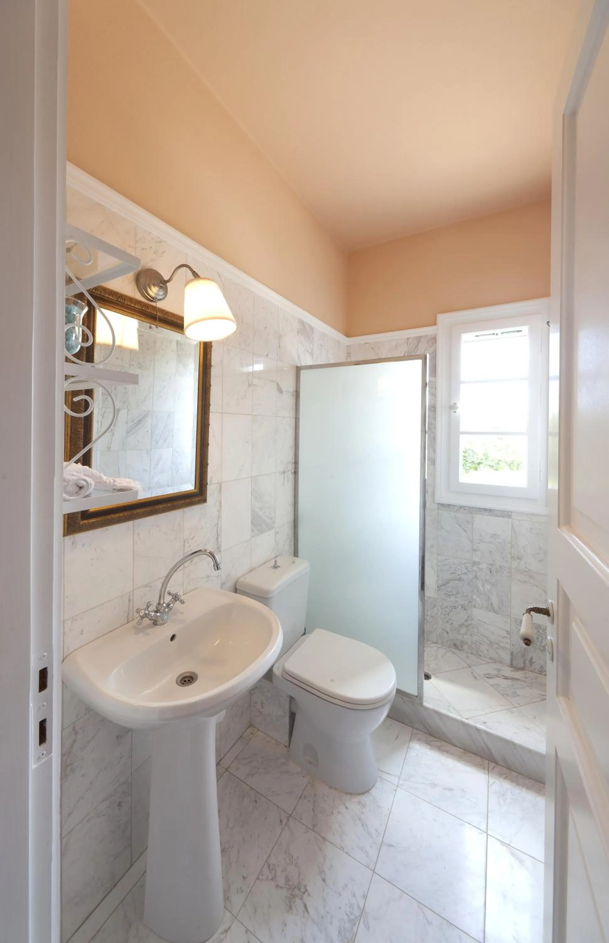 Shower in Villa Casa Del Sol Syros