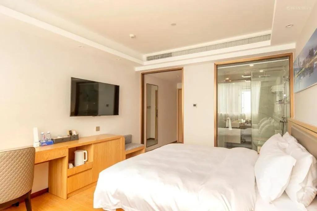 Bed in Guangzhou New Tianhe Hotel