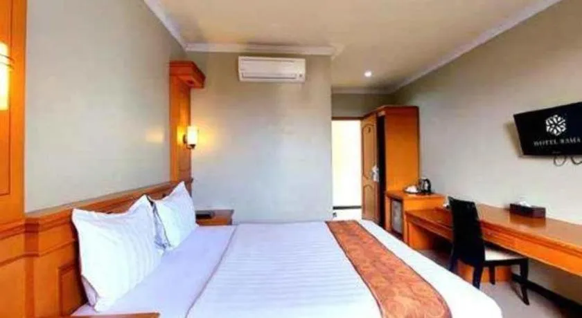 Bed in Rama Garden Hotel