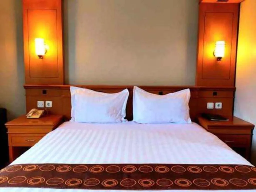 Bed in Rama Garden Hotel