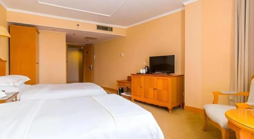 Bed in The Twenty First Century Hotel