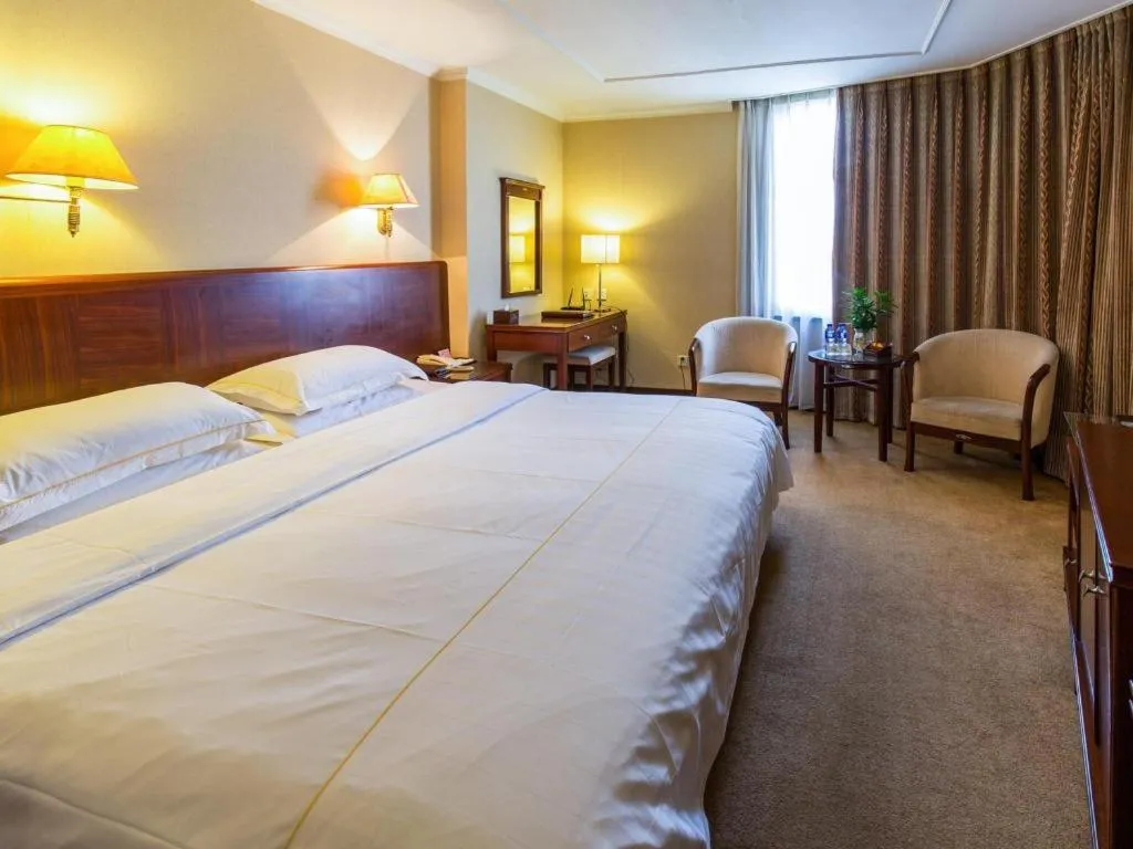 Bed in The Twenty First Century Hotel