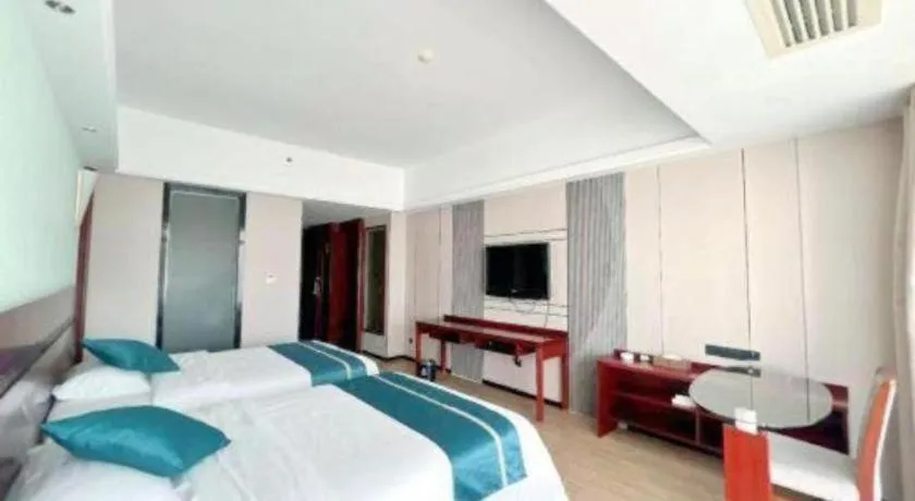 Bed in Sanya Yellow River Kyoto Hotel