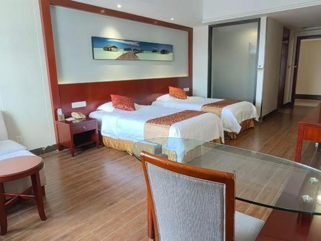 Bed in Sanya Yellow River Kyoto Hotel