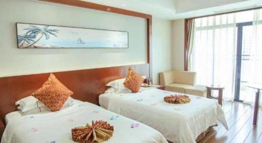 Bed in Sanya Yellow River Kyoto Hotel