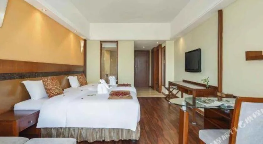 Bed in Sanya Yellow River Kyoto Hotel