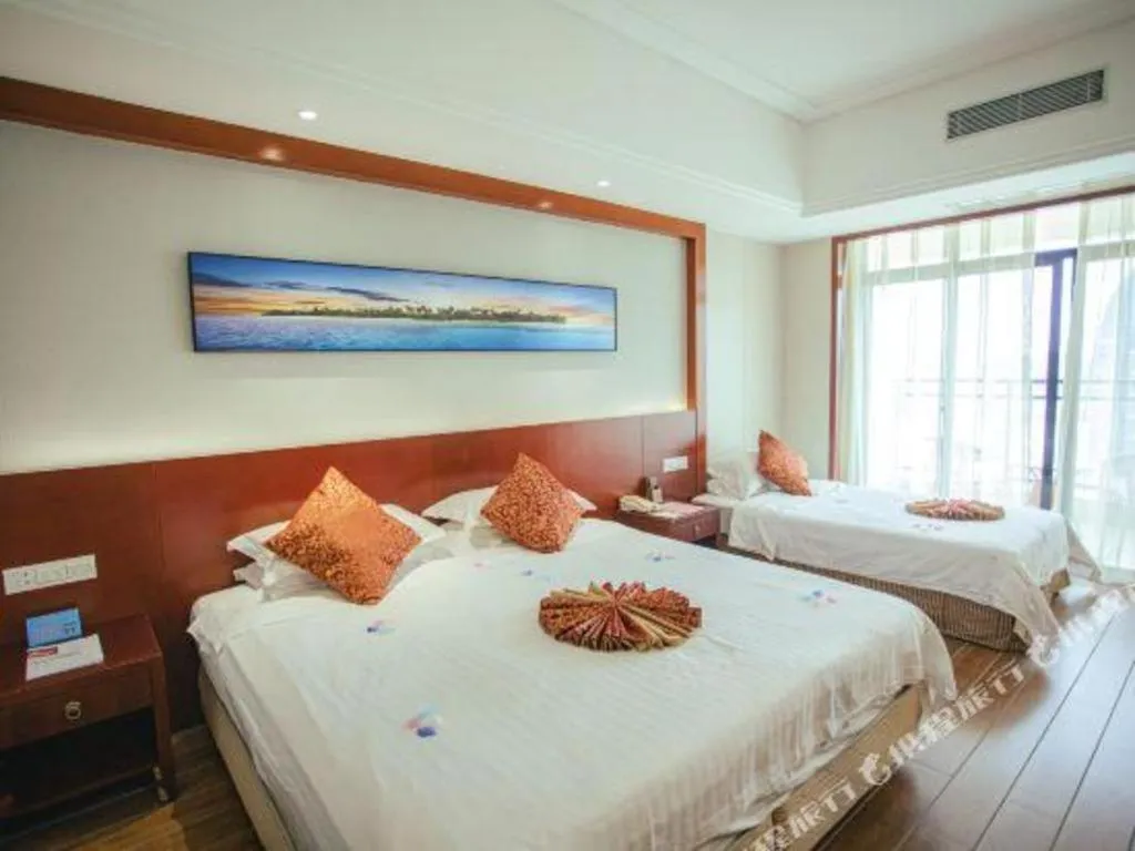 Bed in Sanya Yellow River Kyoto Hotel