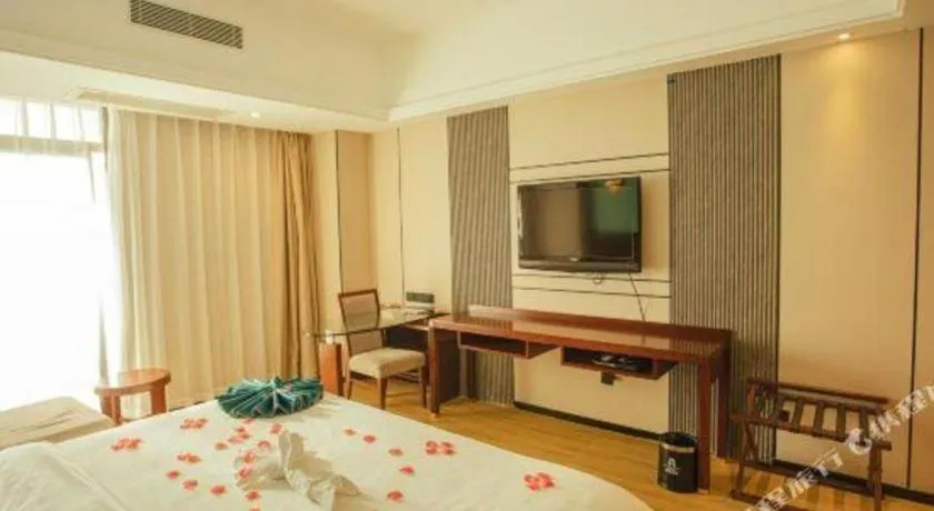 Bed in Sanya Yellow River Kyoto Hotel