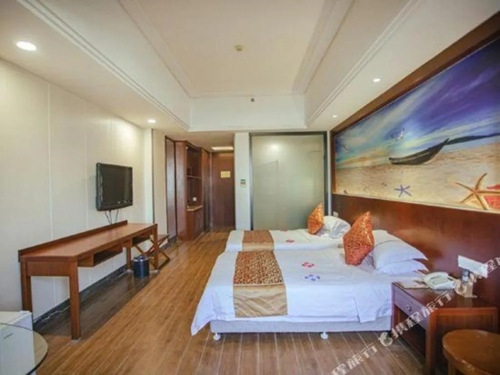 Bed in Sanya Yellow River Kyoto Hotel