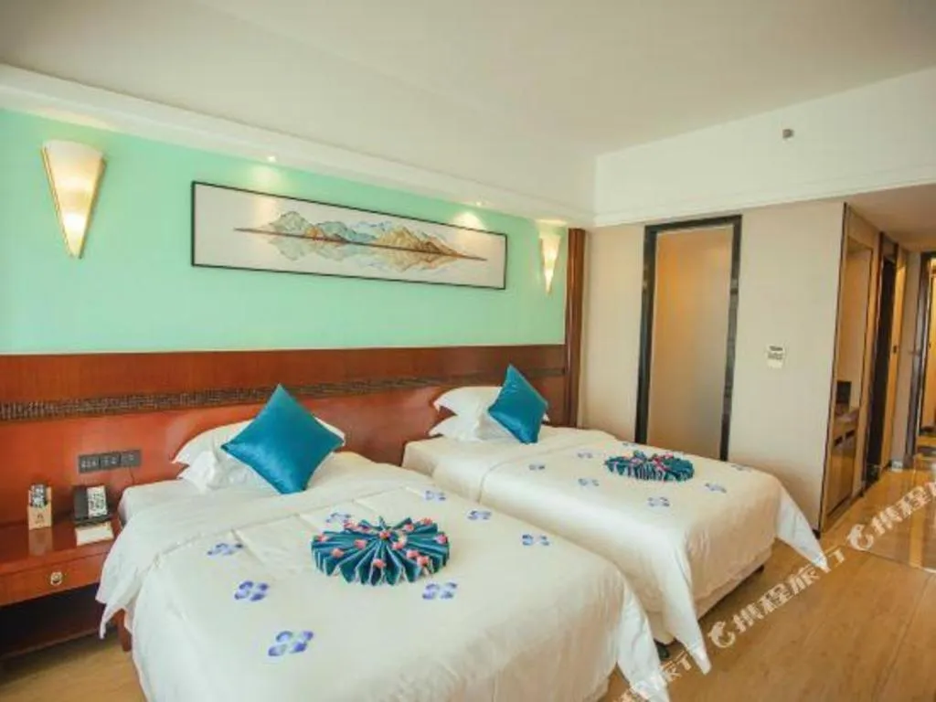 Bed in Sanya Yellow River Kyoto Hotel