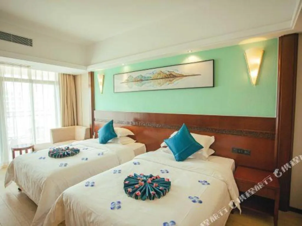 Bed in Sanya Yellow River Kyoto Hotel