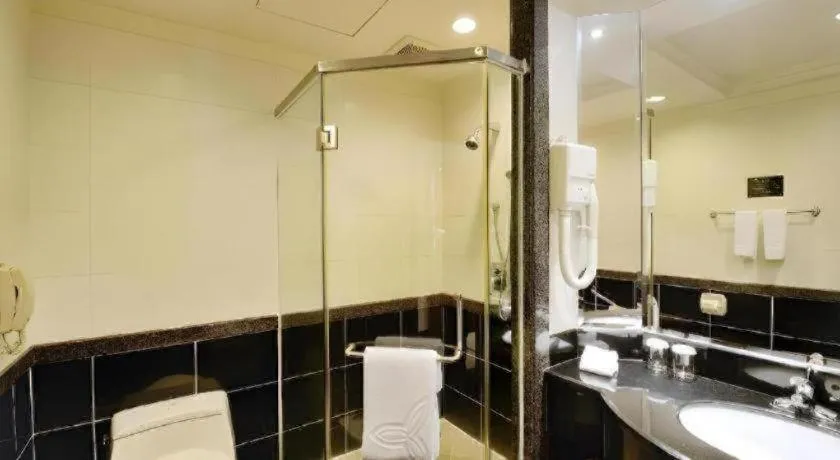 Gladden Hotel Shilong