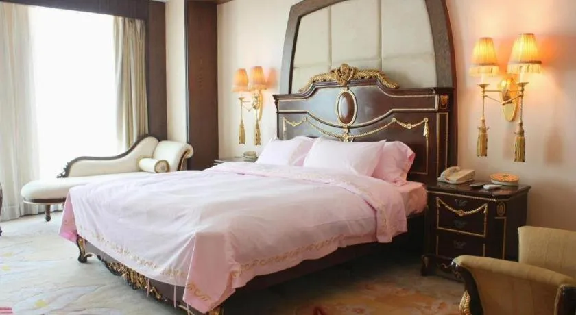 Bed in Gladden Hotel Shilong