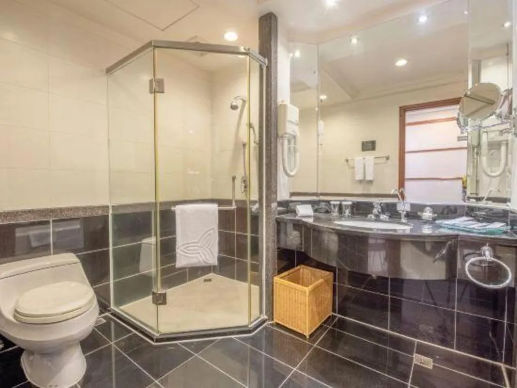 Gladden Hotel Shilong