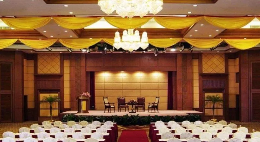 Gladden Hotel Shilong