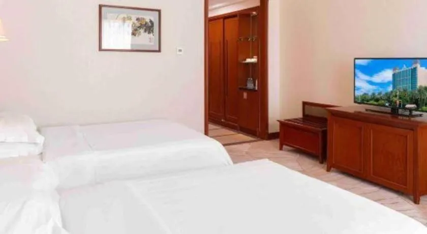 Bed in Gladden Hotel Shilong