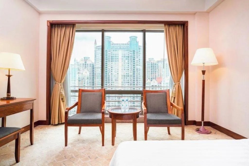 Gladden Hotel Shilong