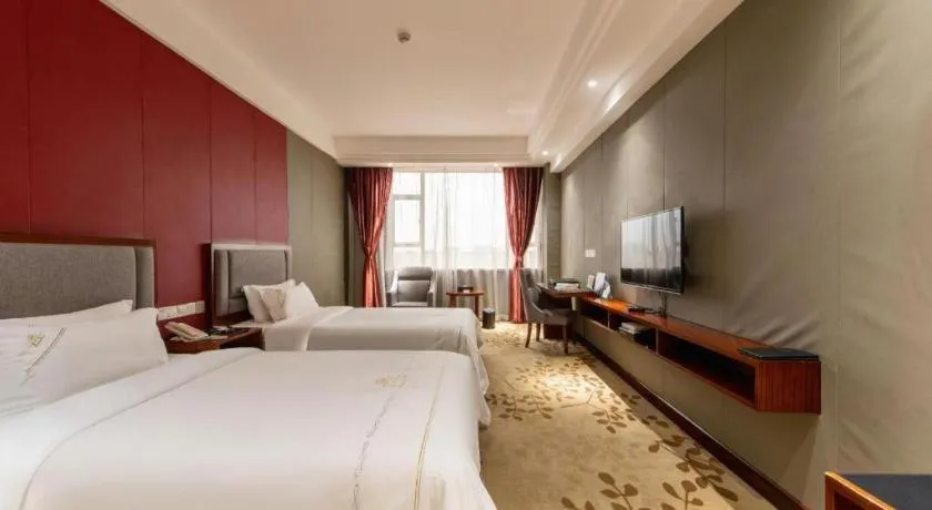 Bed in Shunde Emperor Hotel