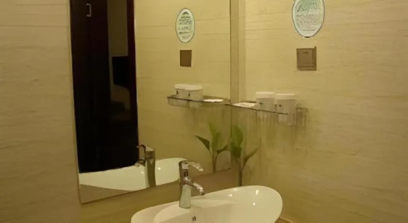 GreenTree Inn Zhoushan New Town Hotel