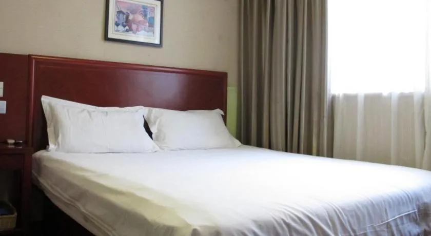 Bed in GreenTree Inn Zhoushan New Town Hotel