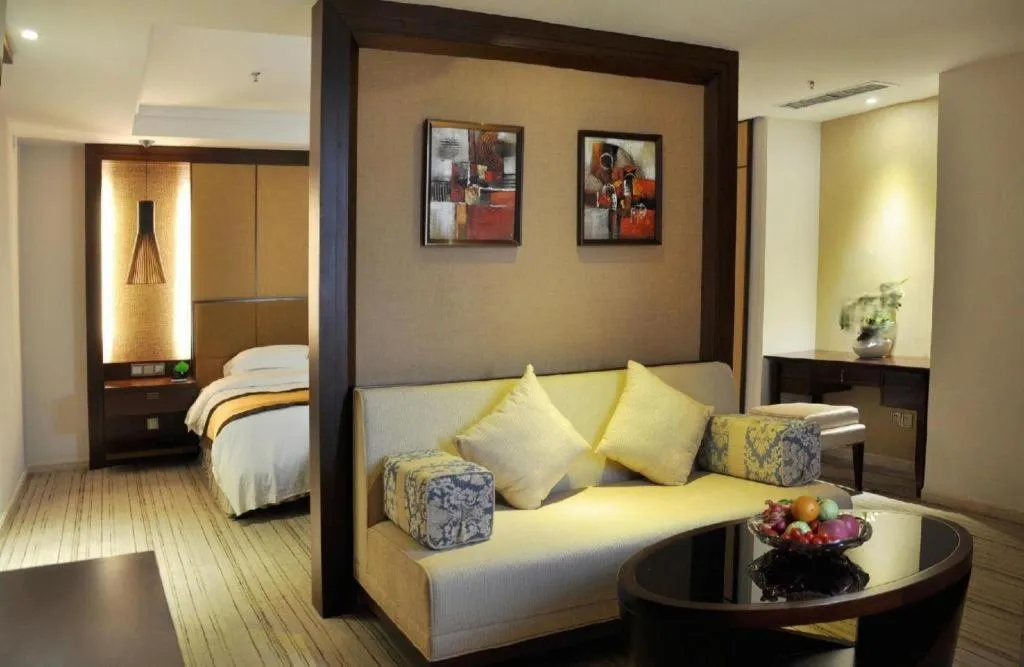 Bed in Haikou Conifer Garden Hotel