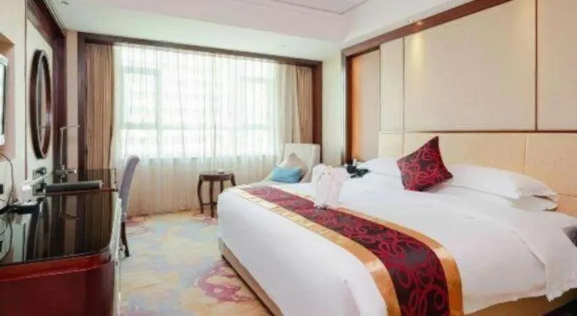 Bed in Haikou Conifer Garden Hotel